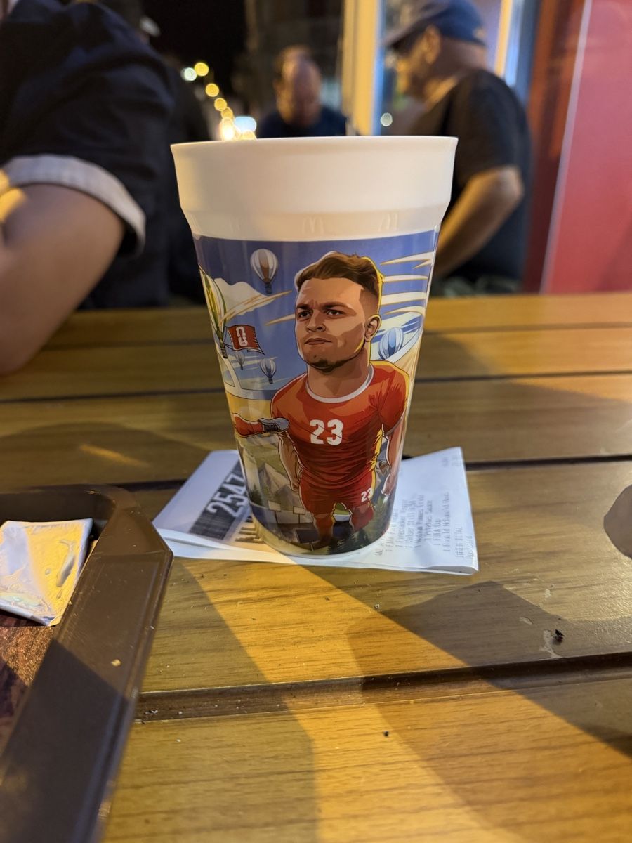 Tasses: Shaqiri WM-Becher  – Neuf (Voir description) à Uster par oranger_pulli