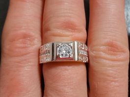 Ring mit Zirkonia, 5g, Große 54-60 (verstellbar)