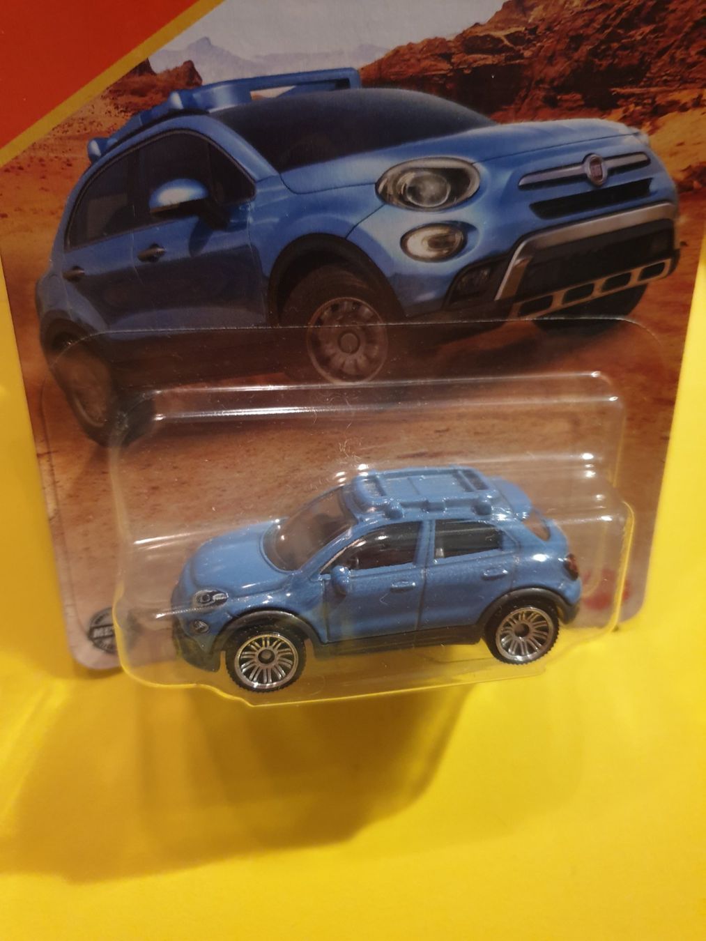 Matchbox Modellini d'auto: 2 x Matchbox 2016 FIAT 500X – Nuovo e nell'imballaggio originale da Oftringen venduto da Rotor 6