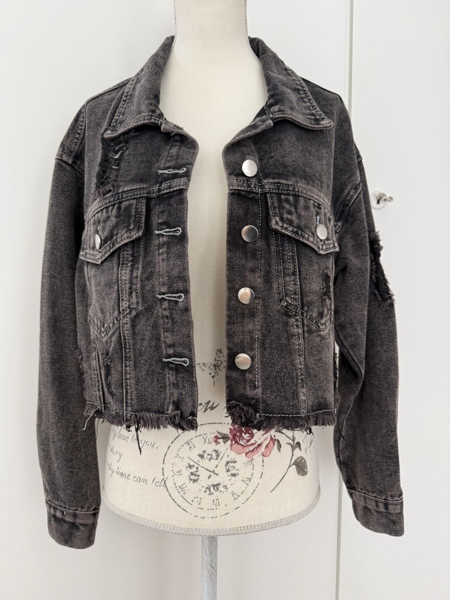 Jacken: Jacke – Gebraucht aus visp von Kmemo1