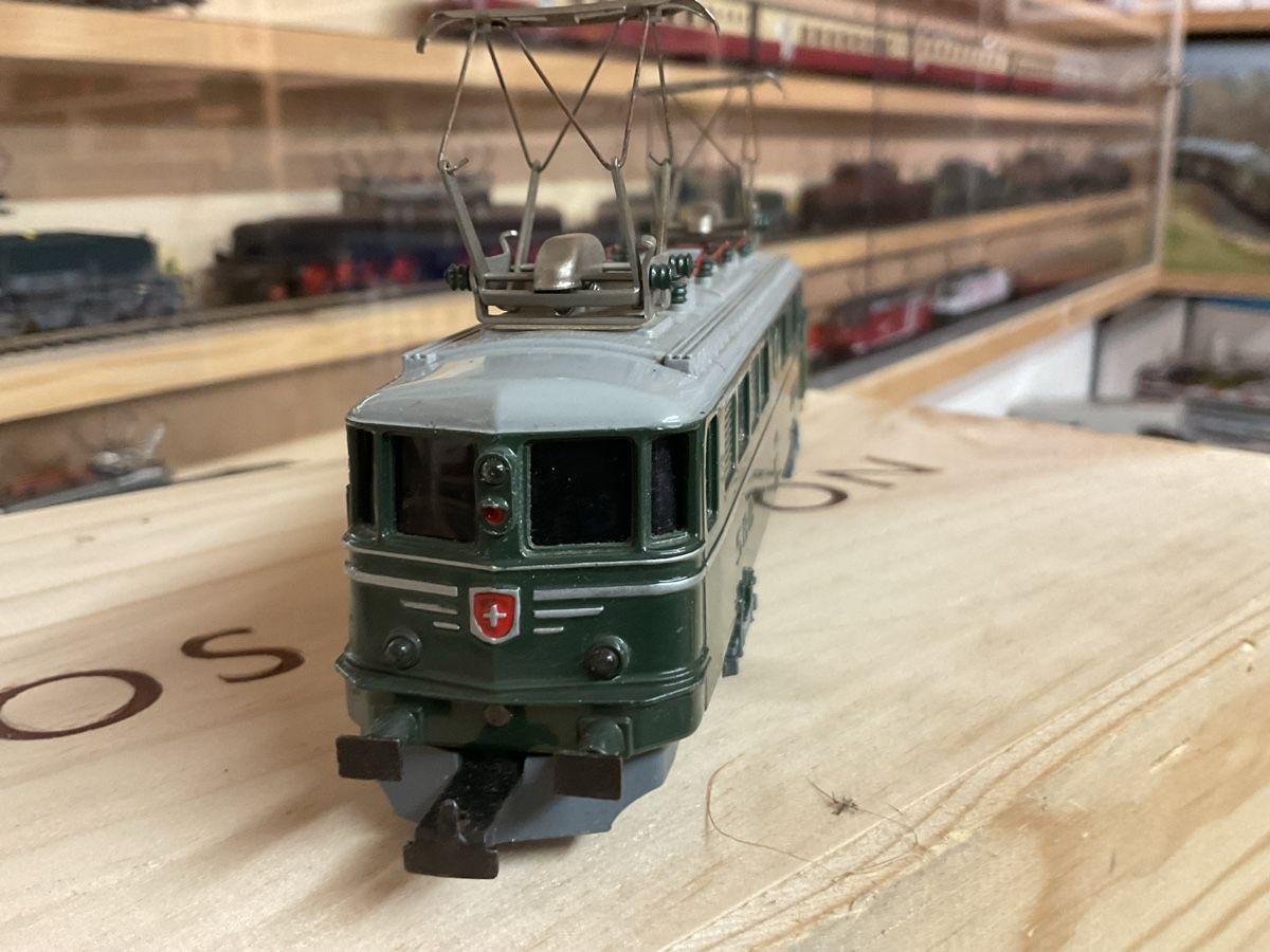 Hag Modelleisenbahnen: Hag Ae 6/6 – Gebraucht aus Wald ZH von Sbbemilio 3