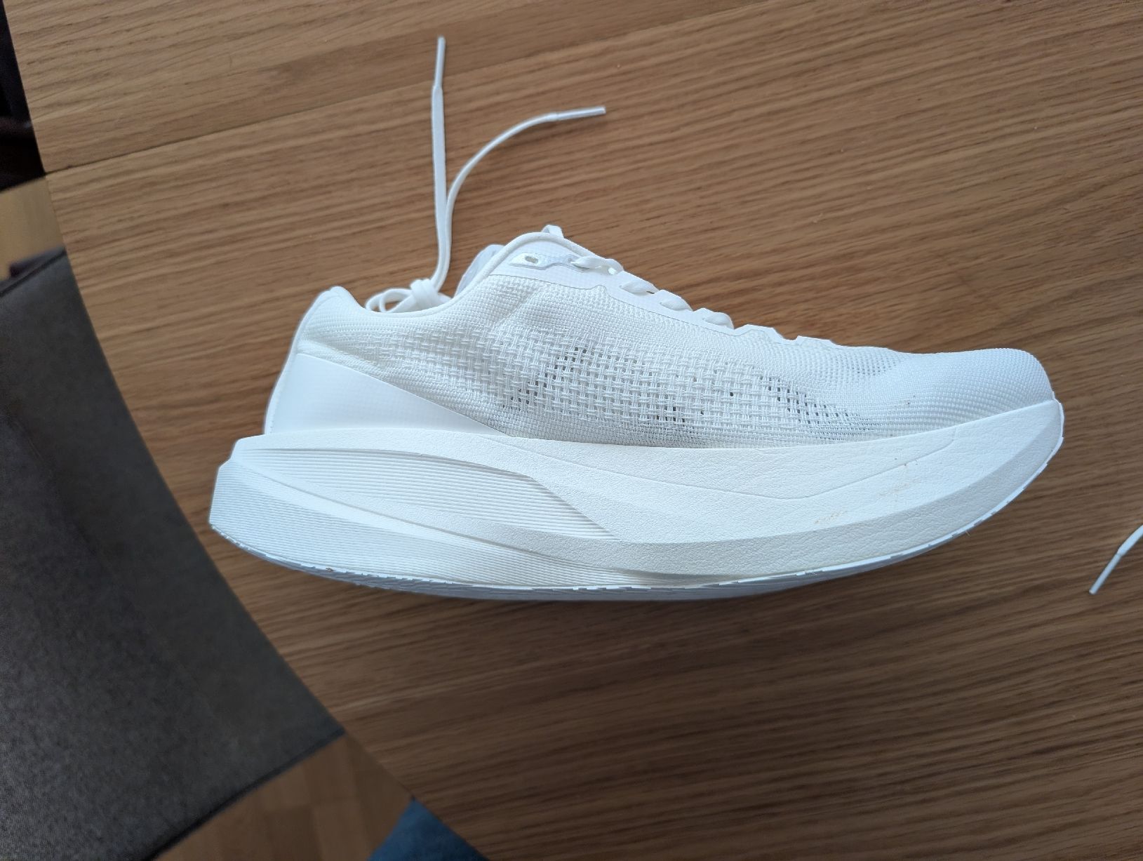 Scarpe da uomo: Dynafish Xiaonian (44) – Nuovo (secondo la descrizione) da Genève venduto da jor_dzr5 2
