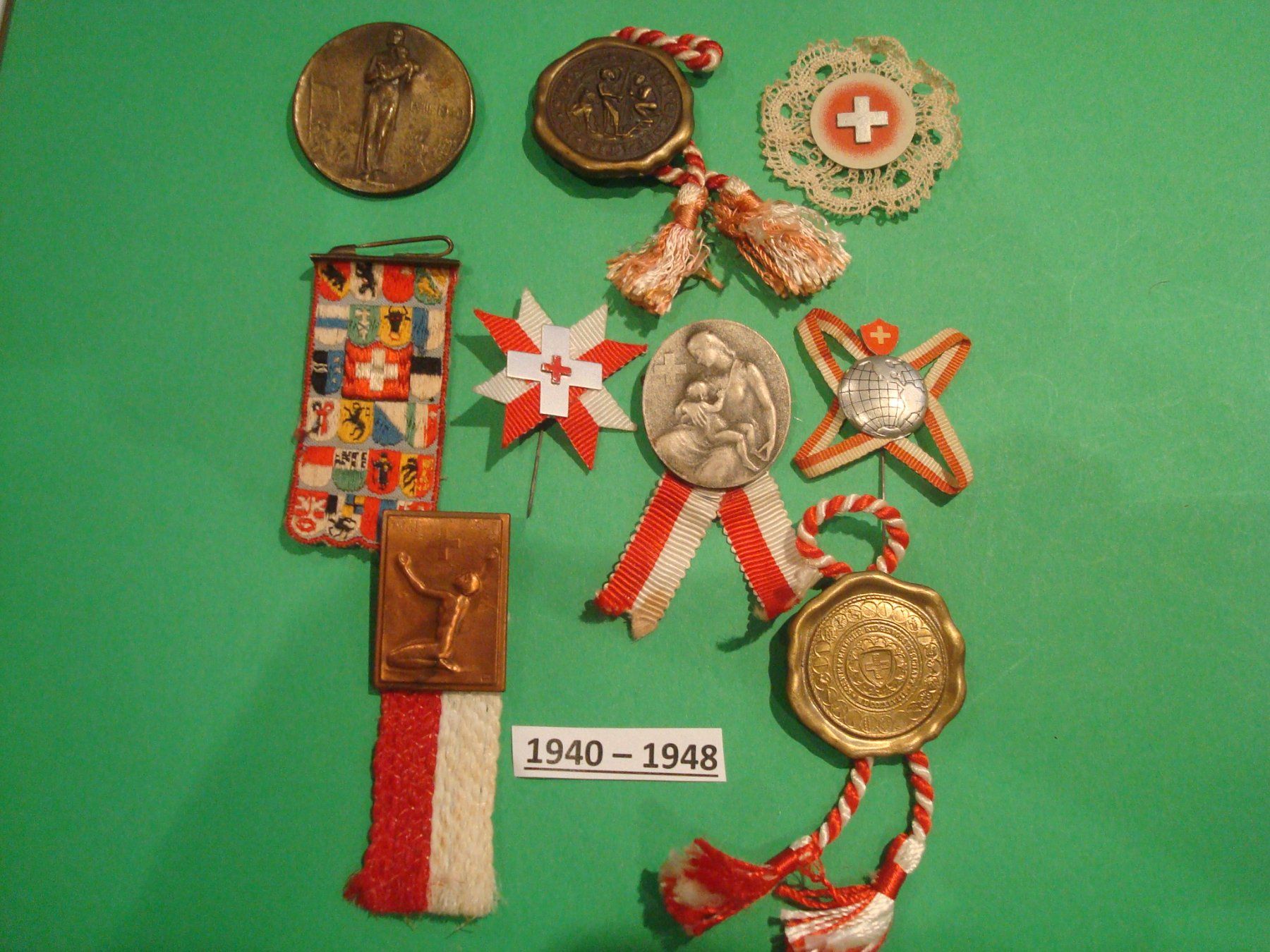 Placchette & Badge: Abzeichen 1. August 1940 bis 1948 – Usato da Riehen venduto da Baerewaegli