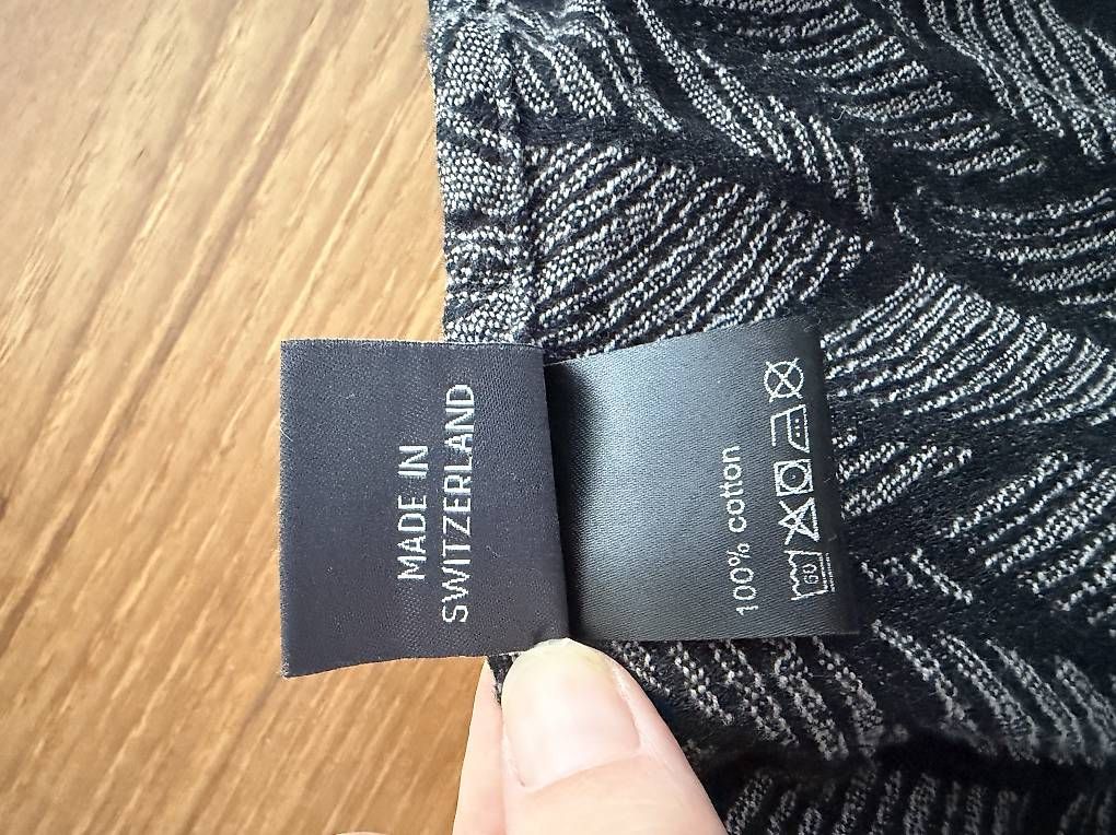 Neisna Porte-bébés ventraux & dorsaux: Neisna Veer RingSling – D'occasion à Egg b. Zürich par FiMi 2
