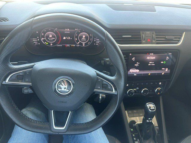 Skoda Automobili: Skoda Octavia 2.0TDI Style 4x4 DSG – Usato da Oberriet SG venduto da jeepv8 6
