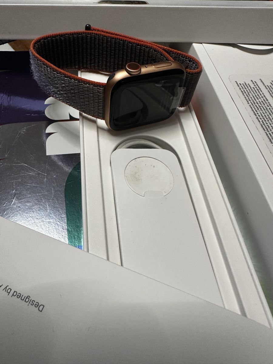 Apple Smartwatch: Apple Watch 5 44mm Cellular – Usato da Genève venduto da TopTen012 2