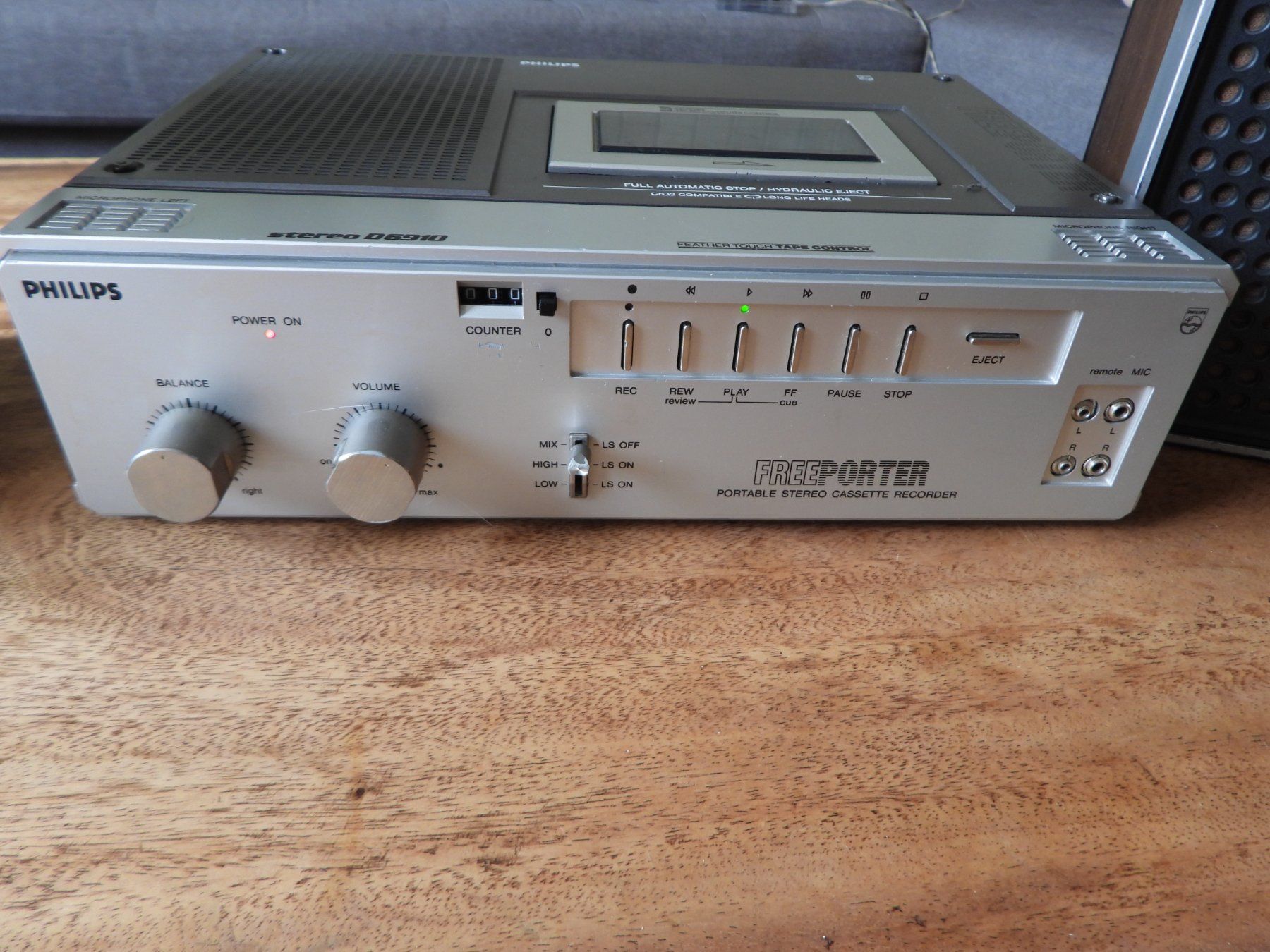 Philips Registratori: Philips Freeporter Portable Stereo Cassette Recorder – Difettoso da Tavannes venduto da jimananas
