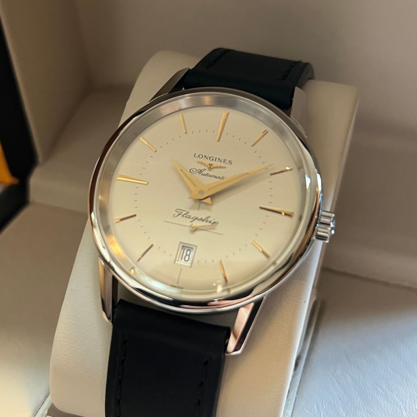 Longines Montres: Longines Flagship Automatic Date Full Set L4.795.4 – D'occasion à Carouge GE par Watchaser 2