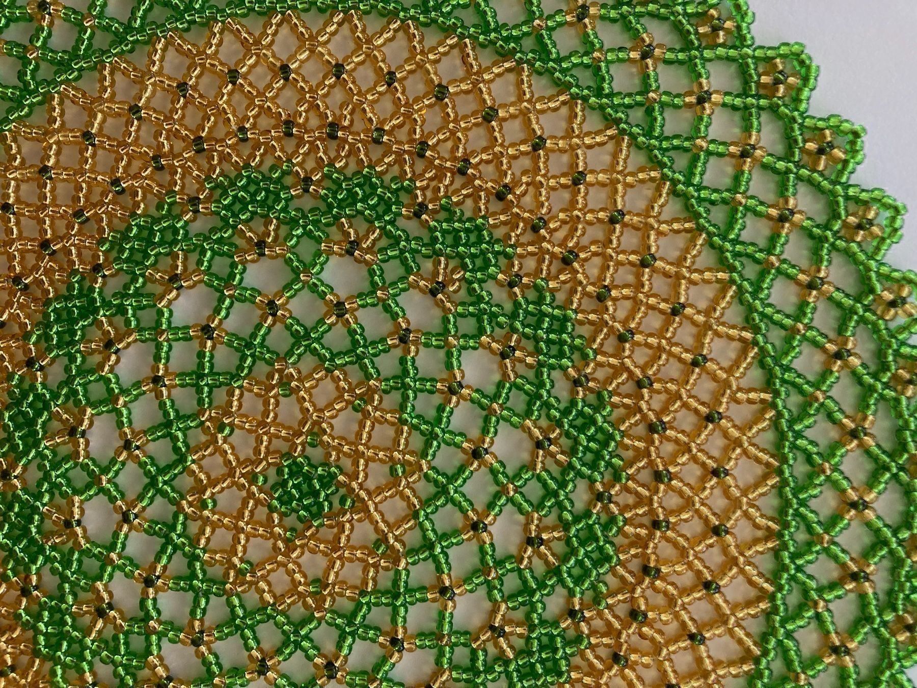 Biancheria da letto: Spitzendeckeli aus Stucoperlen – Nuovo e nell'imballaggio originale da Neu St.Johann venduto da har_f865 1