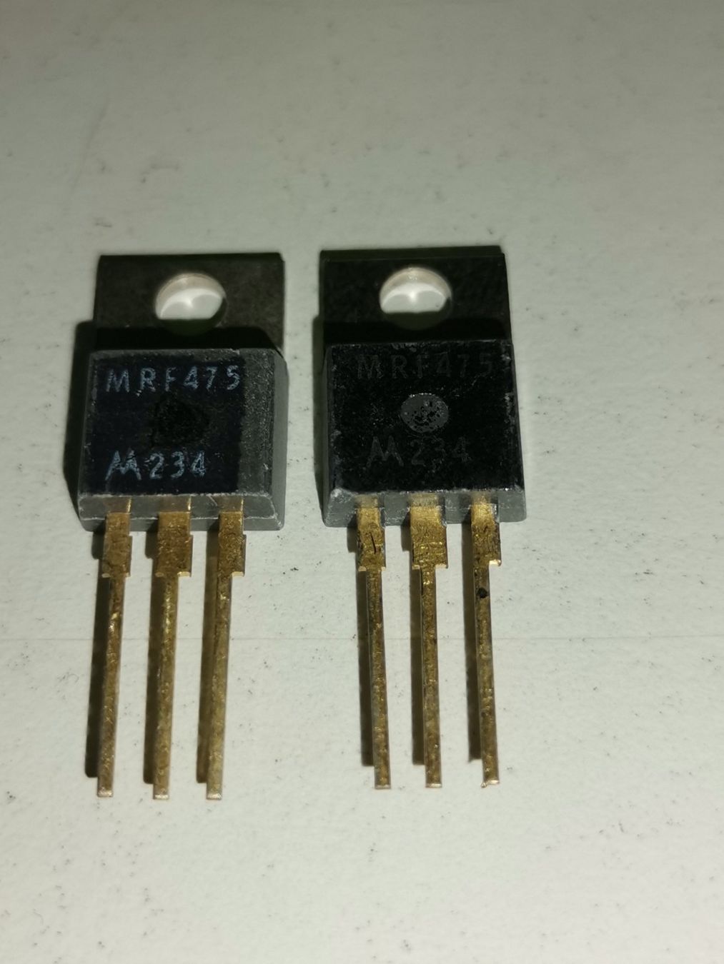 Motorola Componenti elettronici: Transistor HF MRF 475 – Nuovo e nell'imballaggio originale da Kleindöttingen venduto da Katze99