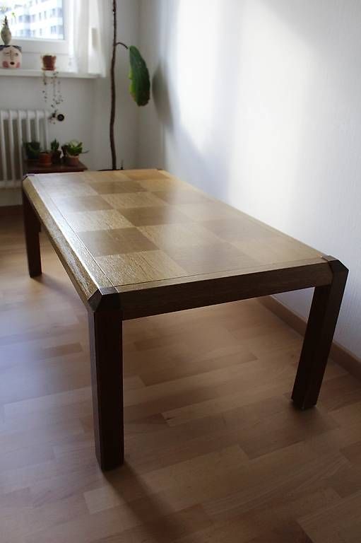 Tavoli: Mid-Century Couchtisch Eiche mit Schachbrettmuster – Usato da Zürich venduto da Sere.05 4