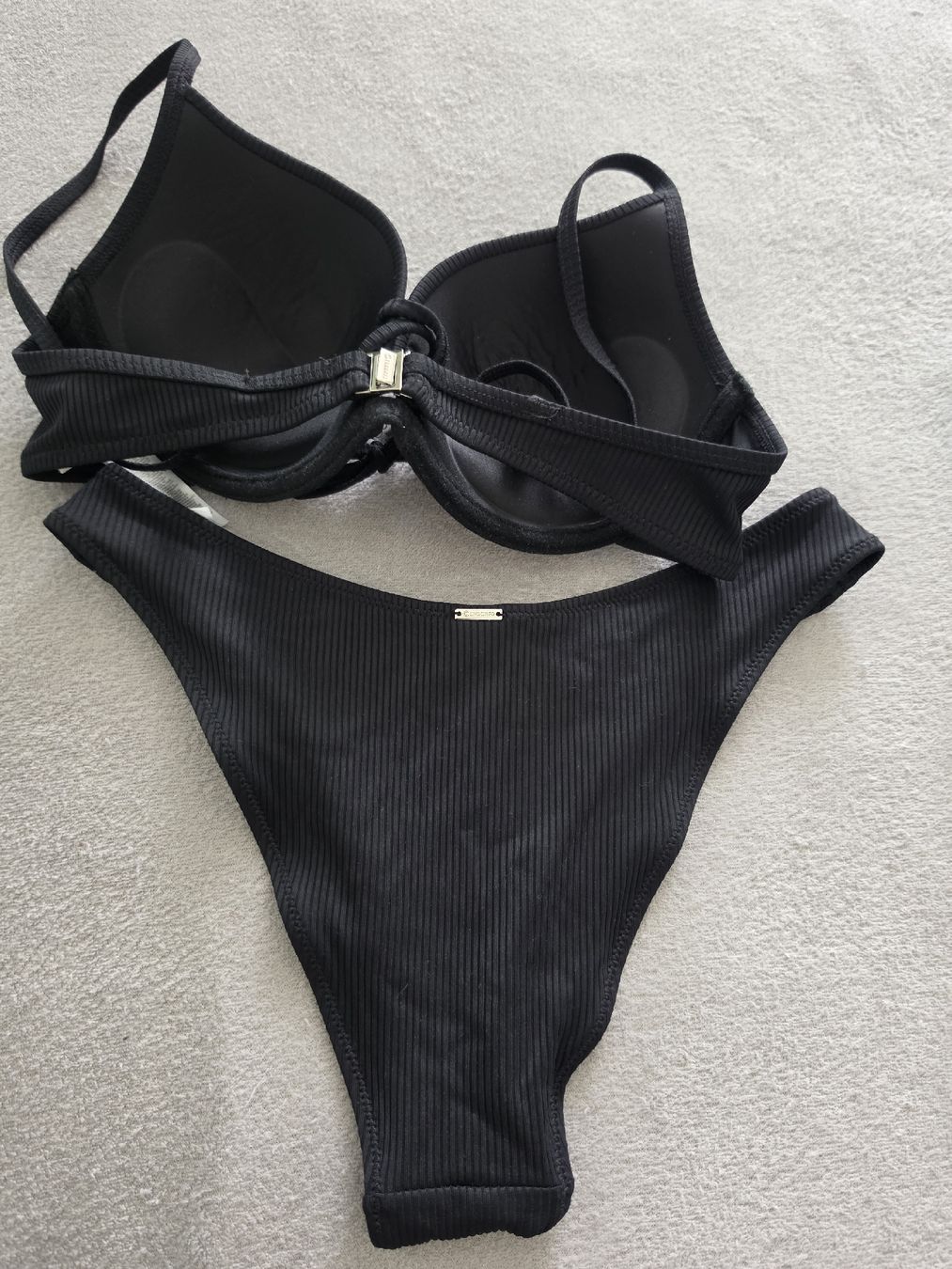 Badekleider & Bikinis: Bikini Schwarz XS – Neu (gemäss Beschreibung) aus Würenlos von Nigginiggi 3