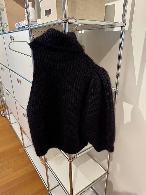 Celine Top: CELINE TOP – Nuovo (secondo la descrizione) da Schwyz venduto da bofb 2