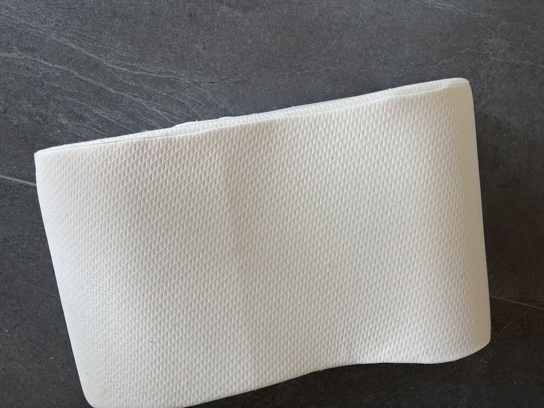 Cuscini: Coussin de soutien pour les jambes – Usato da Orsonnens venduto da Flo_Orsonnens