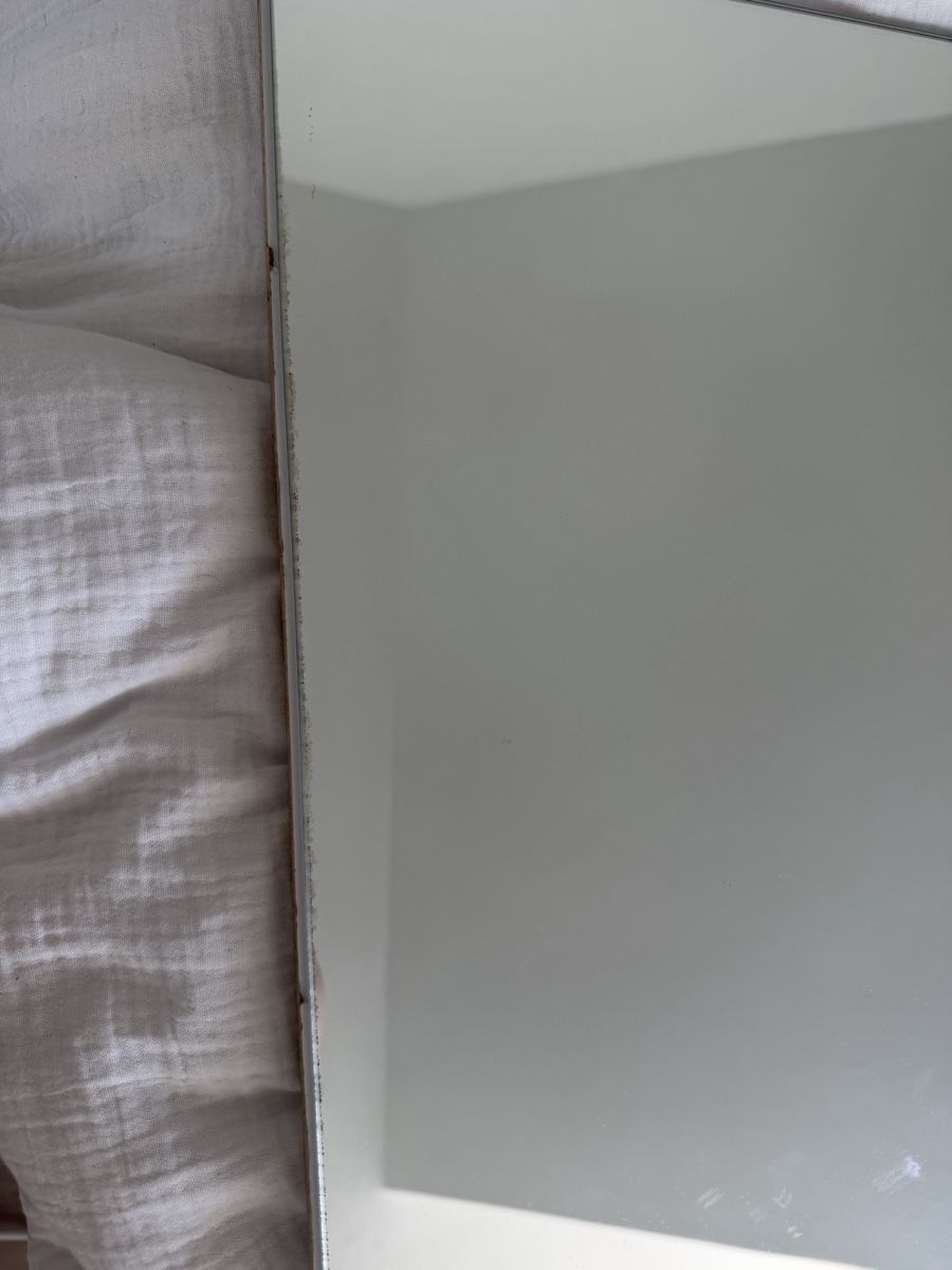 Miroirs: Gratis spiegel mit gebrauchspuren  – D'occasion à Therwil par mandy.dietrich.sue 1