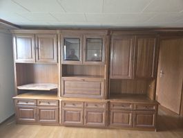 Holz Schrankwand zu verkaufen - Top Zustand, massiv!