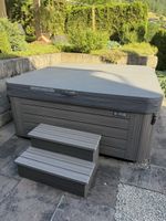 Hotspring jacuzzi