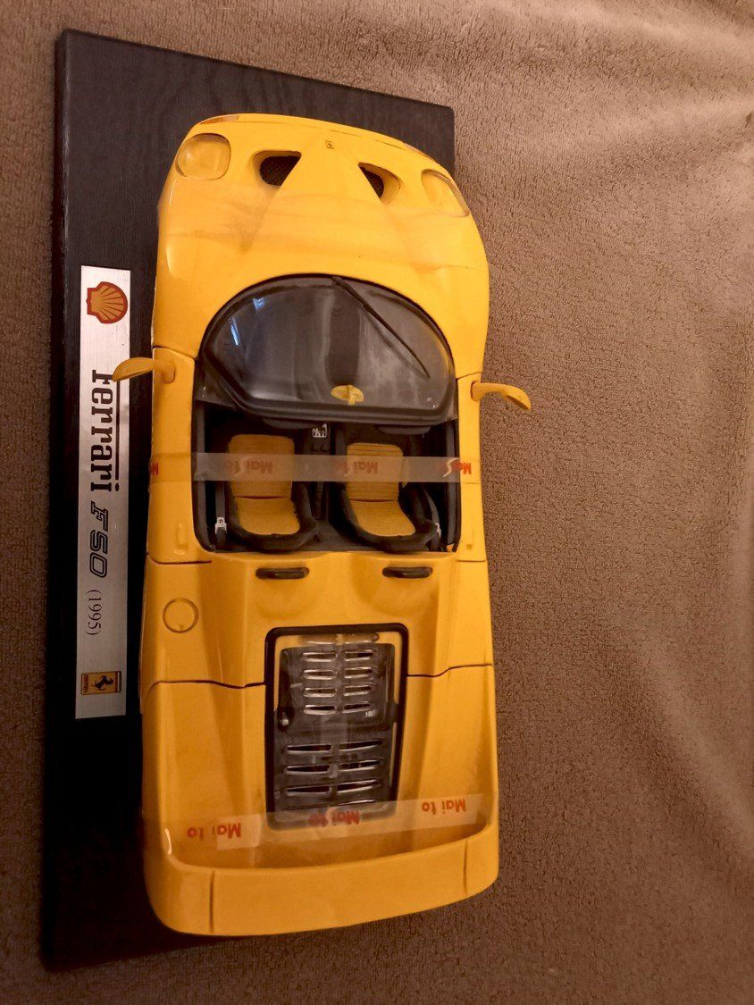 Ferrari Modellautos: Modèle réduit Ferrari Décapotable Jaune – Gebraucht aus Ponts-de-Martel von Henri-Louis 2
