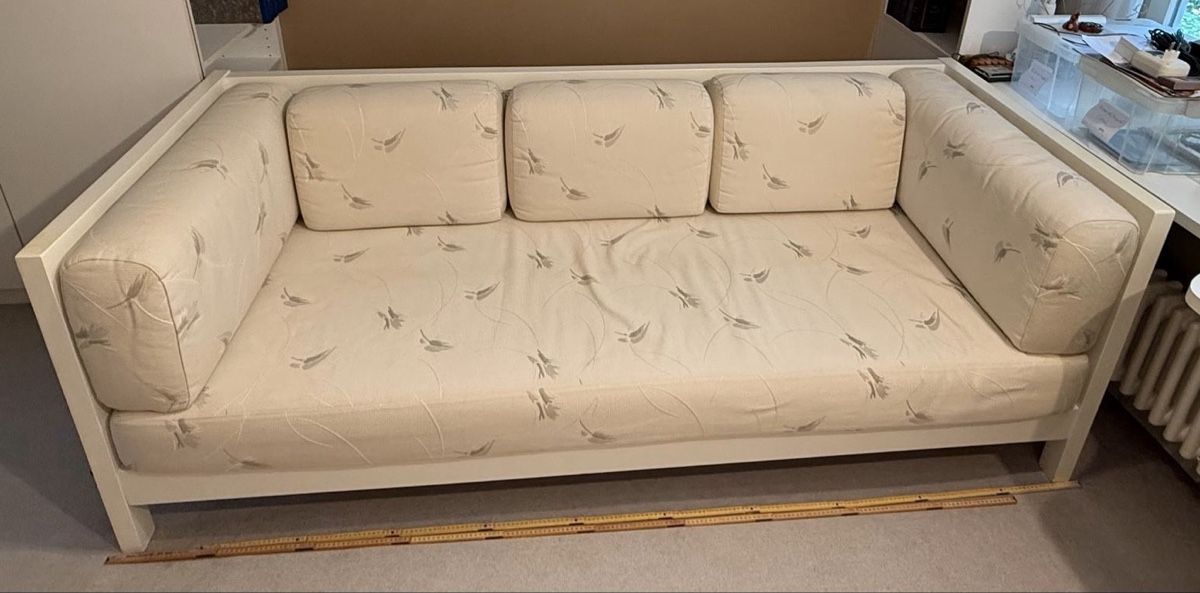 Divani: Sofa mit Rattaneinsätzen – Usato da Zürich venduto da ann_smj8