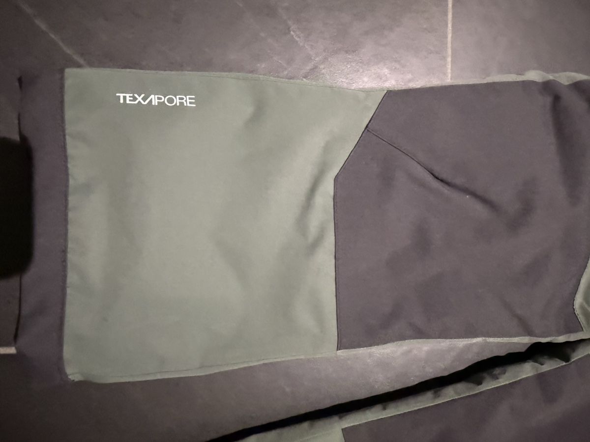 Lotti di vestiti: Jack Wolfskin Skianzug Kinder 116 – Usato da Oberwil BL venduto da napetak 6