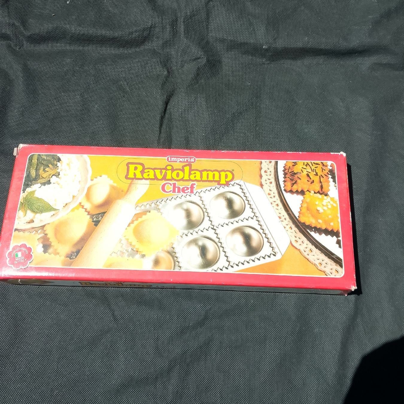 Küchengeräte: Raviolamp Chef Pastaform neuwertig mit Ausroller – Neu (gemäss Beschreibung) aus Luzern von toenu23