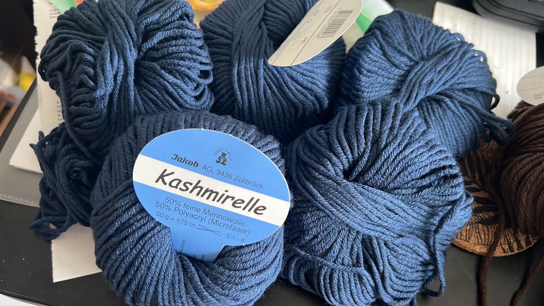 Laine: Konvult Garn – D'occasion à Toffen par Vanessa_Germann 5