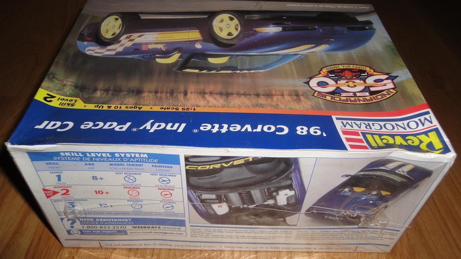 Revell Modellini d'auto: REVELL '98 CORVETTE INDY PACE CAR 1:25 – Nuovo e nell'imballaggio originale da Frümsen venduto da Malibu69 1
