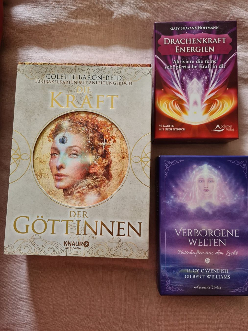Giochi: Orakelkarten,  Drachenkraft 3er Set – Usato da Madetswil venduto da AWY02