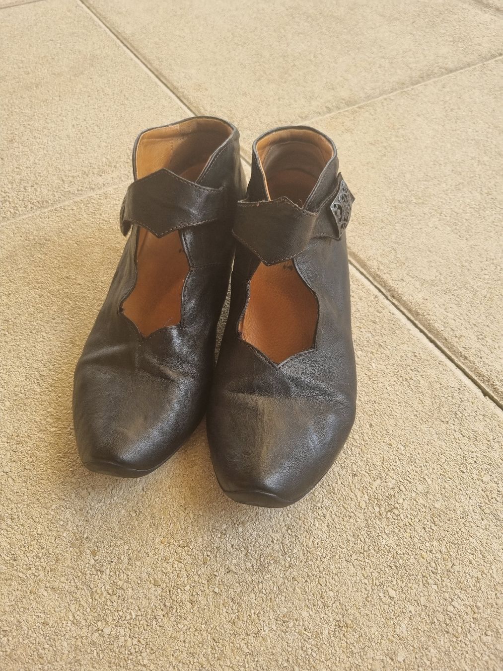 Think Chaussures femmes: Think! Lederschuhe Gr. 38.5 – D'occasion à Basel par Ana_v 1