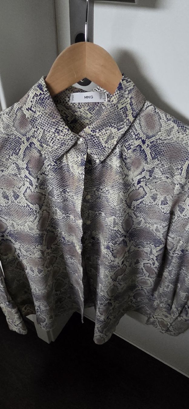 Blusen: Chemise – Gebraucht aus Granges-Paccot von jokko 1