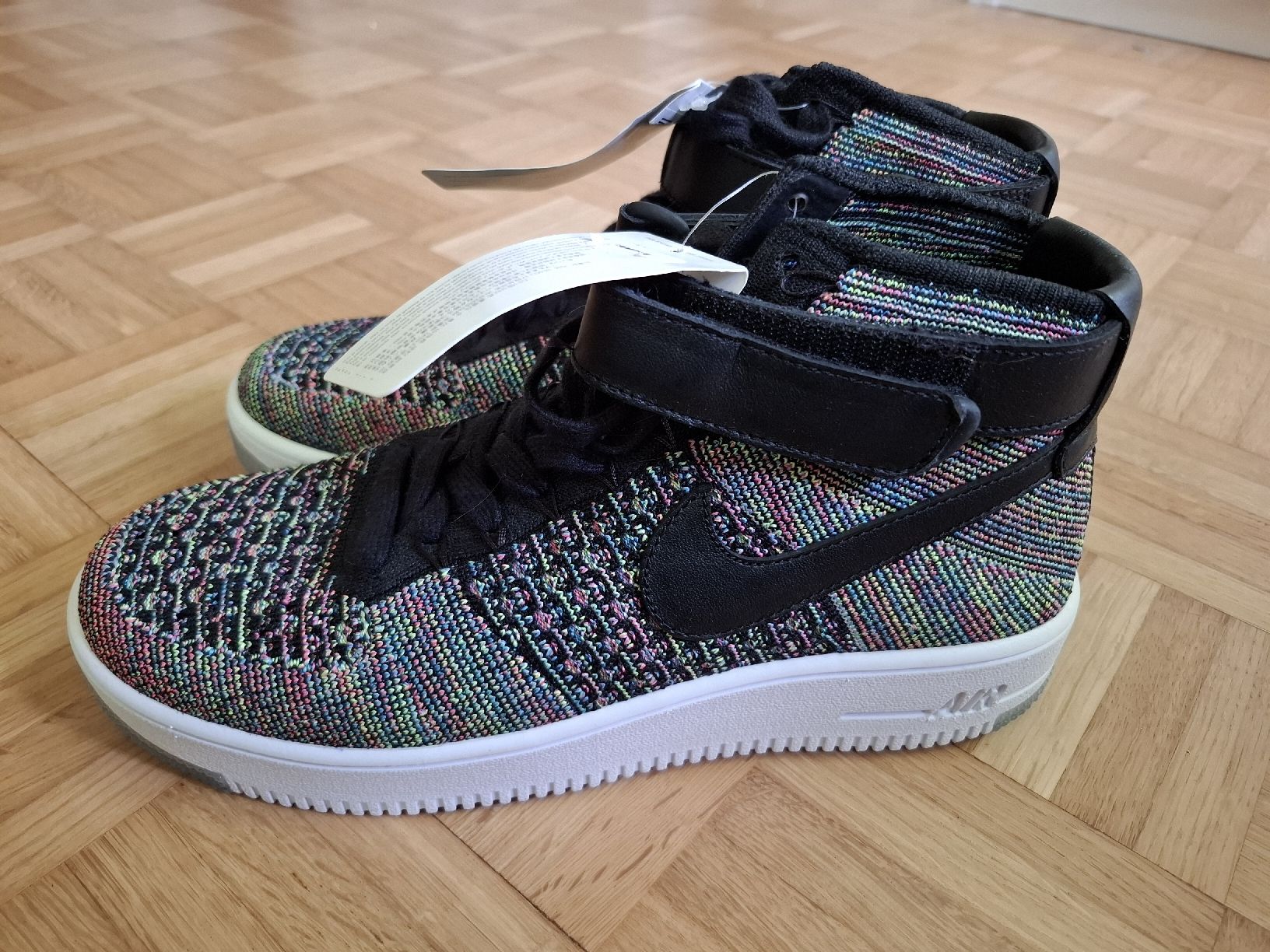 Nike Scarpe da uomo: Nike Air Force Flyknit multicolor gr. 42.5 – Nuovo (secondo la descrizione) da sissach venduto da maa_57j5 2