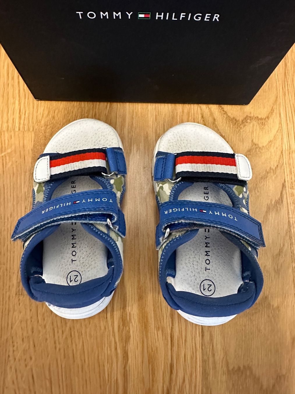 Tommy Hilfiger Schuhe für Jungen: Sandalen Tommy Hilfiger Gr. 21 – Gebraucht aus Unterägeri von StefanGekko 4