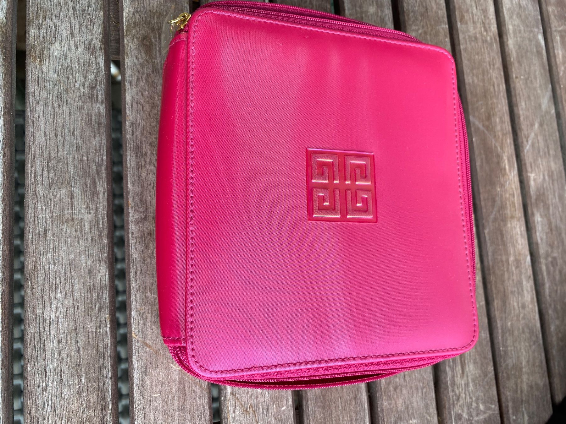 Givenchy Kosmetikkoffer: Givenchy  Kosmetik Necessaire – Neu und originalverpackt aus Kaiseraugst von RJ03 3