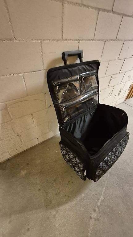 Koffer & Taschen: Trolley / Rollkoffer – Gebraucht aus Zürich von Ver_Kaufen_Oerlikon