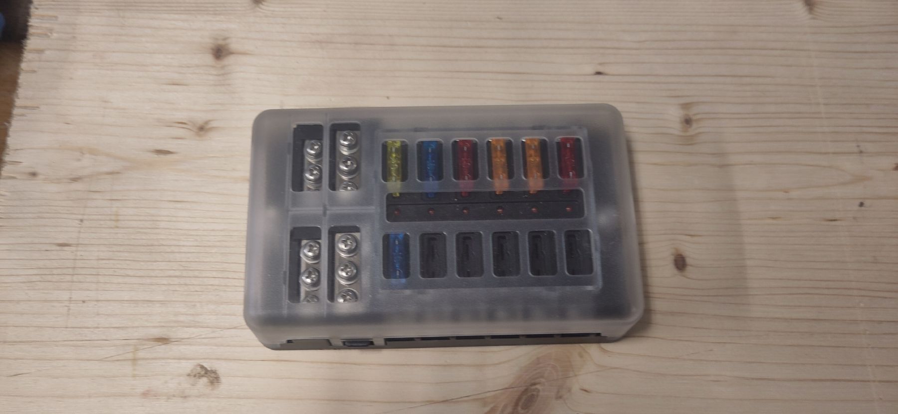 Alimentazione elettrica: DC Sicherungsverteiler – Usato da Liebefeld venduto da robi15blue