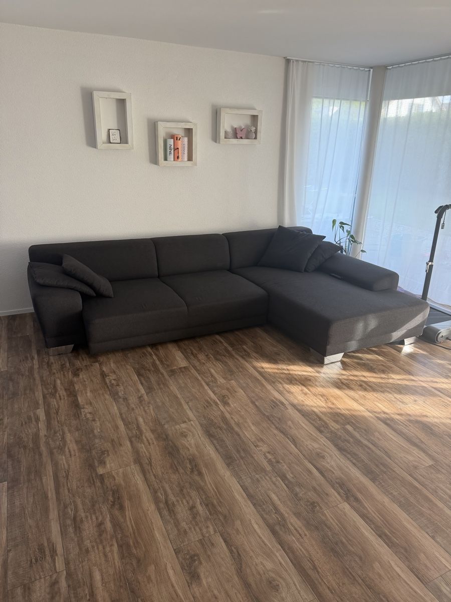 Divani: Dunkelgraues Ecksofa von Hubacher gebraucht – Usato da Wangen b. Olten venduto da Olten86 2
