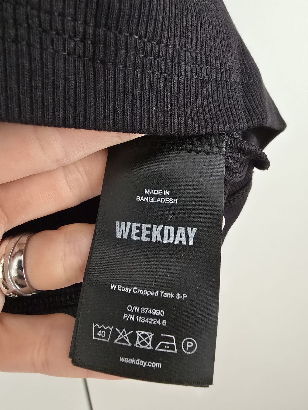 Weekday Top: Weekday Crop Top - Grösse XS – Nuovo e nell'imballaggio originale da Rickenbach b. Wil venduto da Kth_v8 2
