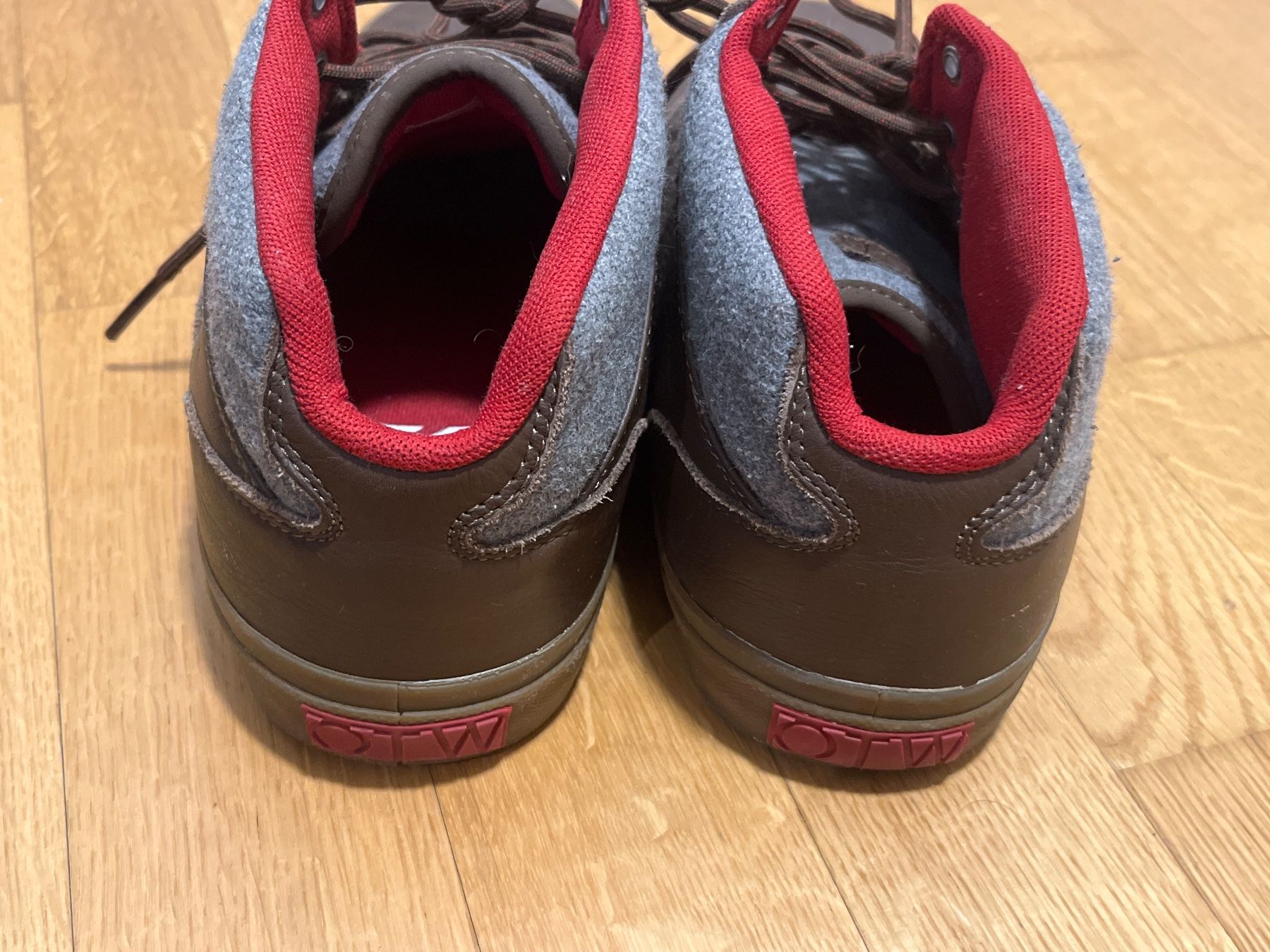 Scarpe da uomo: Schuhe Vans Braun Rot Grösse 44 – Usato da Hinterkappelen venduto da Kim1992 2