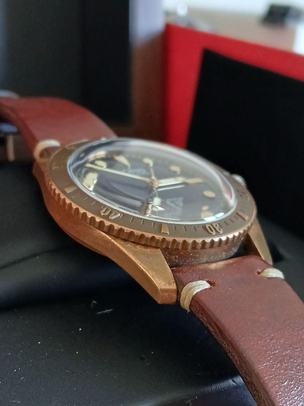 Oris Orologi: Montre Oris Carl Brashear Bronze Limited Edition – Usato da Collombey venduto da JF.watch 1