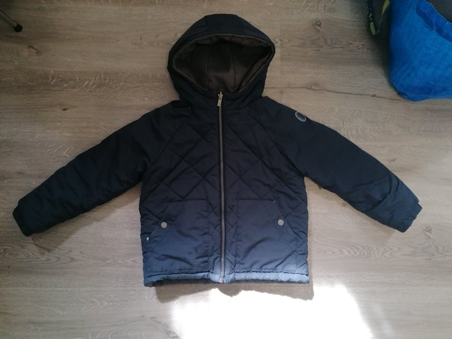 Okaidi Vestes & Manteaux: Winterjacke Okaidi Gr. 128 wendbar – D'occasion à Thalwil par myandine