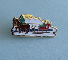 Vintage Anstecknadel Pferdeschlitten Winter