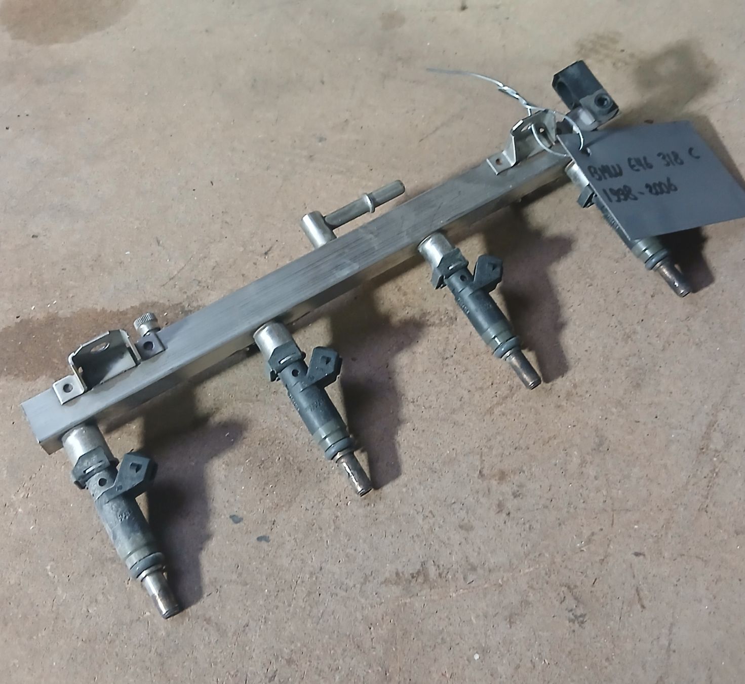 BMW Tutti pezzi di ricambio auto: Injection BMW 318 E46  – Usato da la heutte venduto da Auto-stock