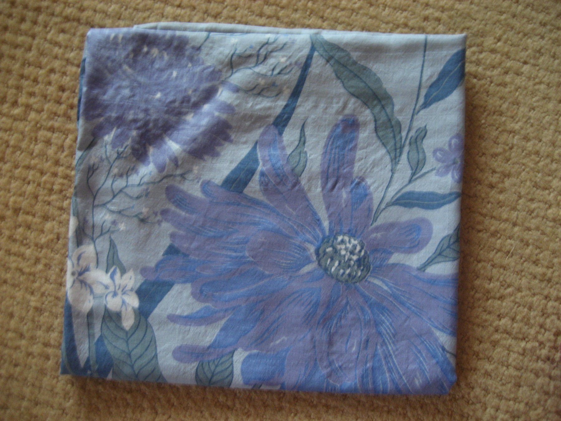 Foulard & Sciarpe: 6-er Set leichte Sommer Schals mit Blumenmuster, Top! – Usato da Wettswil venduto da paradores 2