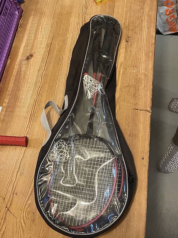 Spiele: Badminton-Set mit Tasche NEU – Gebraucht aus Aeugst am Albis von mia_7p89