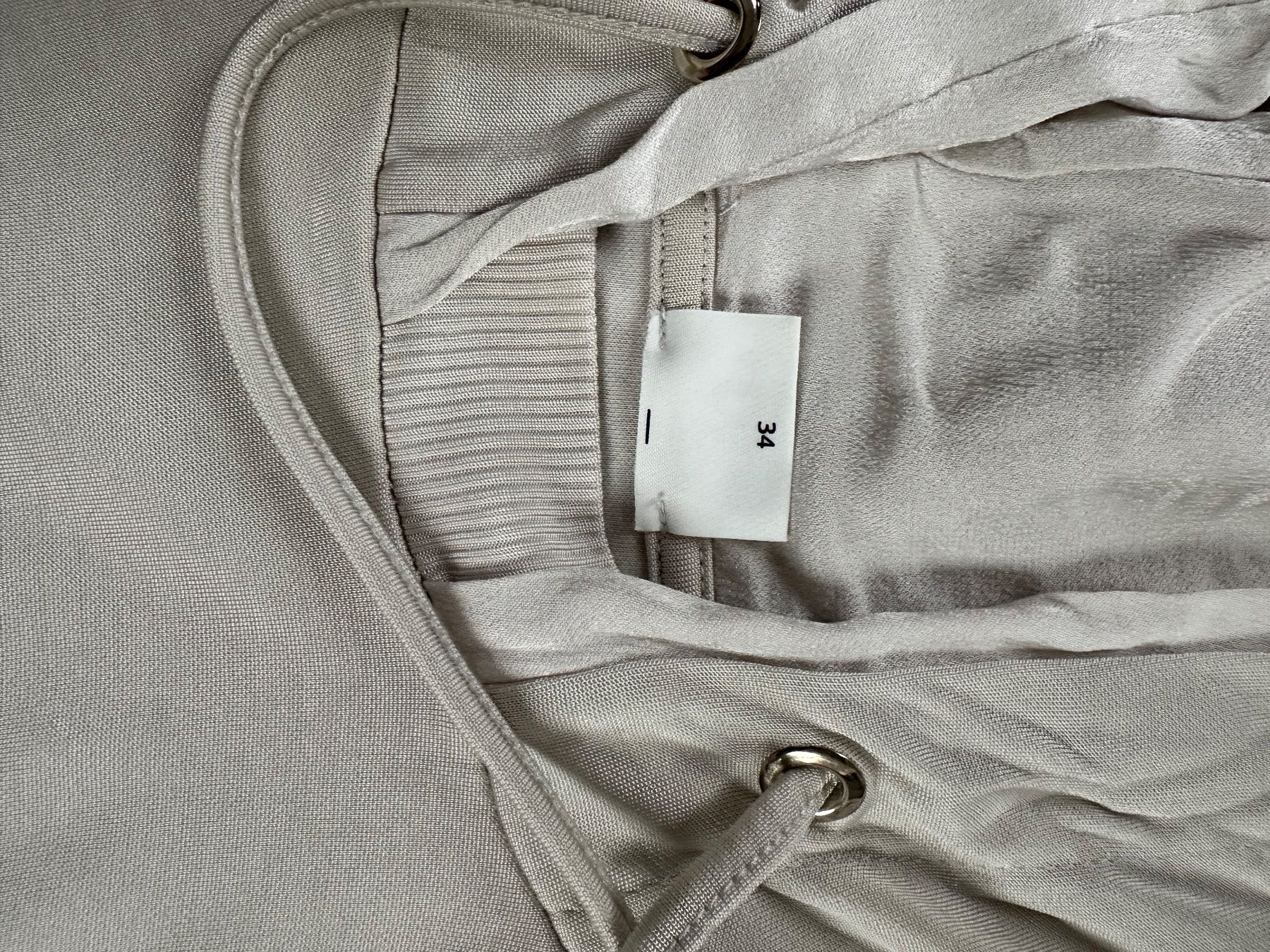 S.Oliver Maglioni & Felpe: S.Oliver Kapuzenpullover Beige, Gr. 34 – Usato da Steckborn venduto da smilla70 1