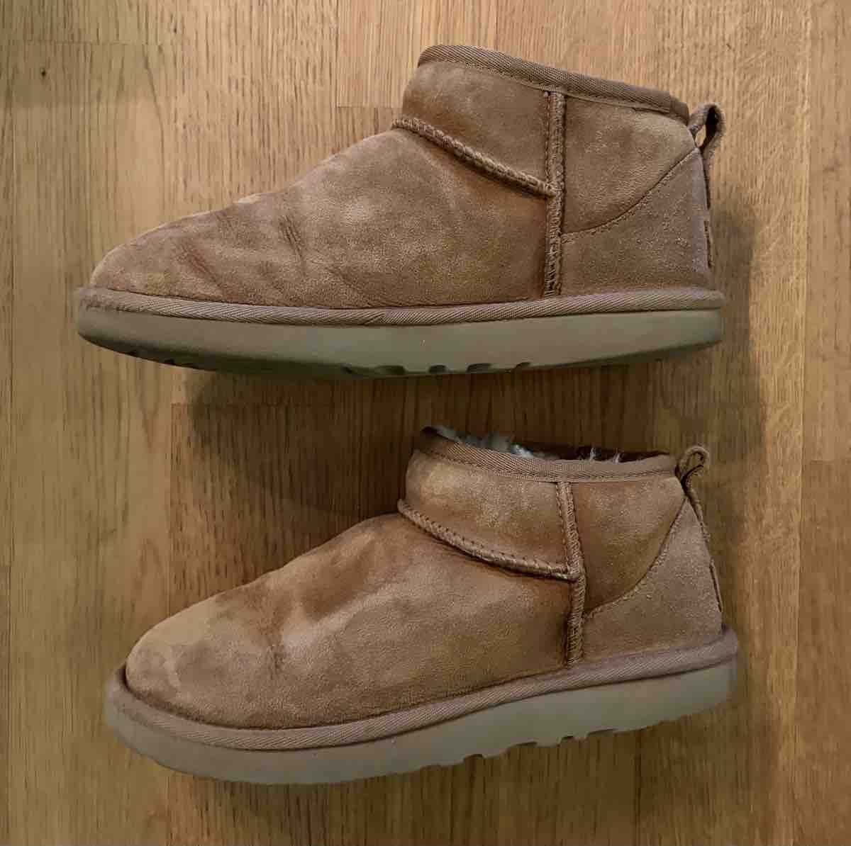 Ugg Schuhe für Jungen: Ugg Boots (Stiefel) Grösse 36 – Gebraucht aus Staffelbach von rc-larossa 1
