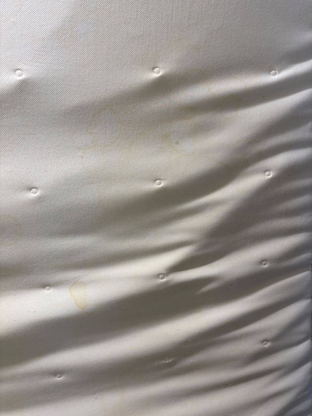 Matelas: Matelas à donner – D'occasion à Lajoux JU par nic_g5ry 2