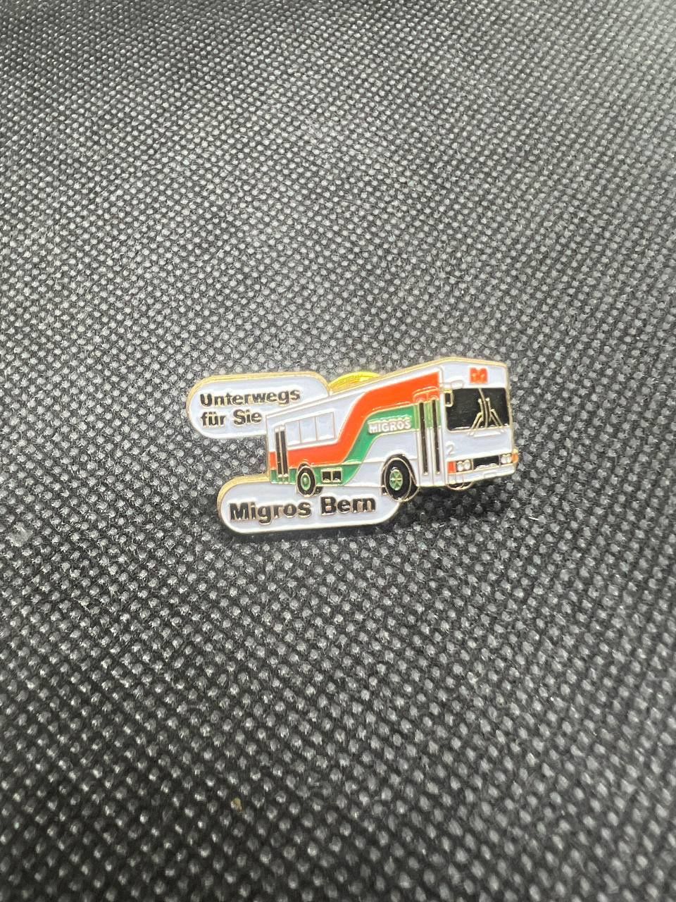 Placchette & Badge: Anstecker Migros Bern Bus retro Souvenir – Usato da Dietikon venduto da kRizzzZy96