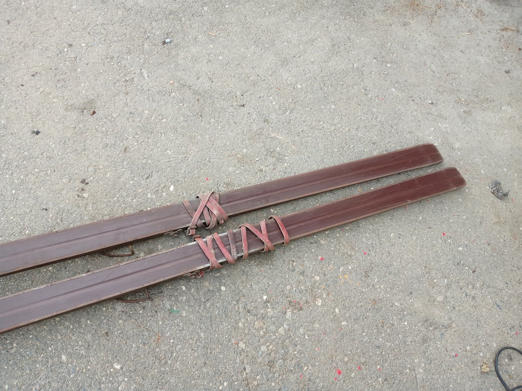 Skis: Ski, alte Holzski – Gebraucht aus Prez-vers-Siviriez von Monija70 5