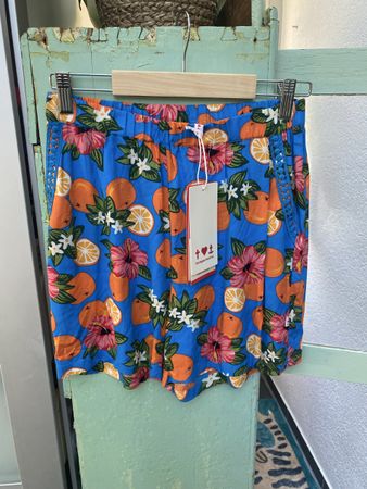 Blutsgeschwister Beachbunny Shorts Gr. S Sommerprint Orangen